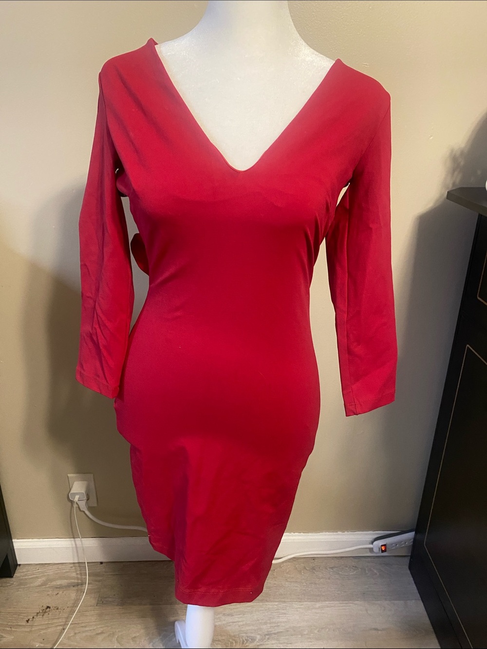 bebe Crimson Red V-Neck Long Sleeve Bodycon Dress